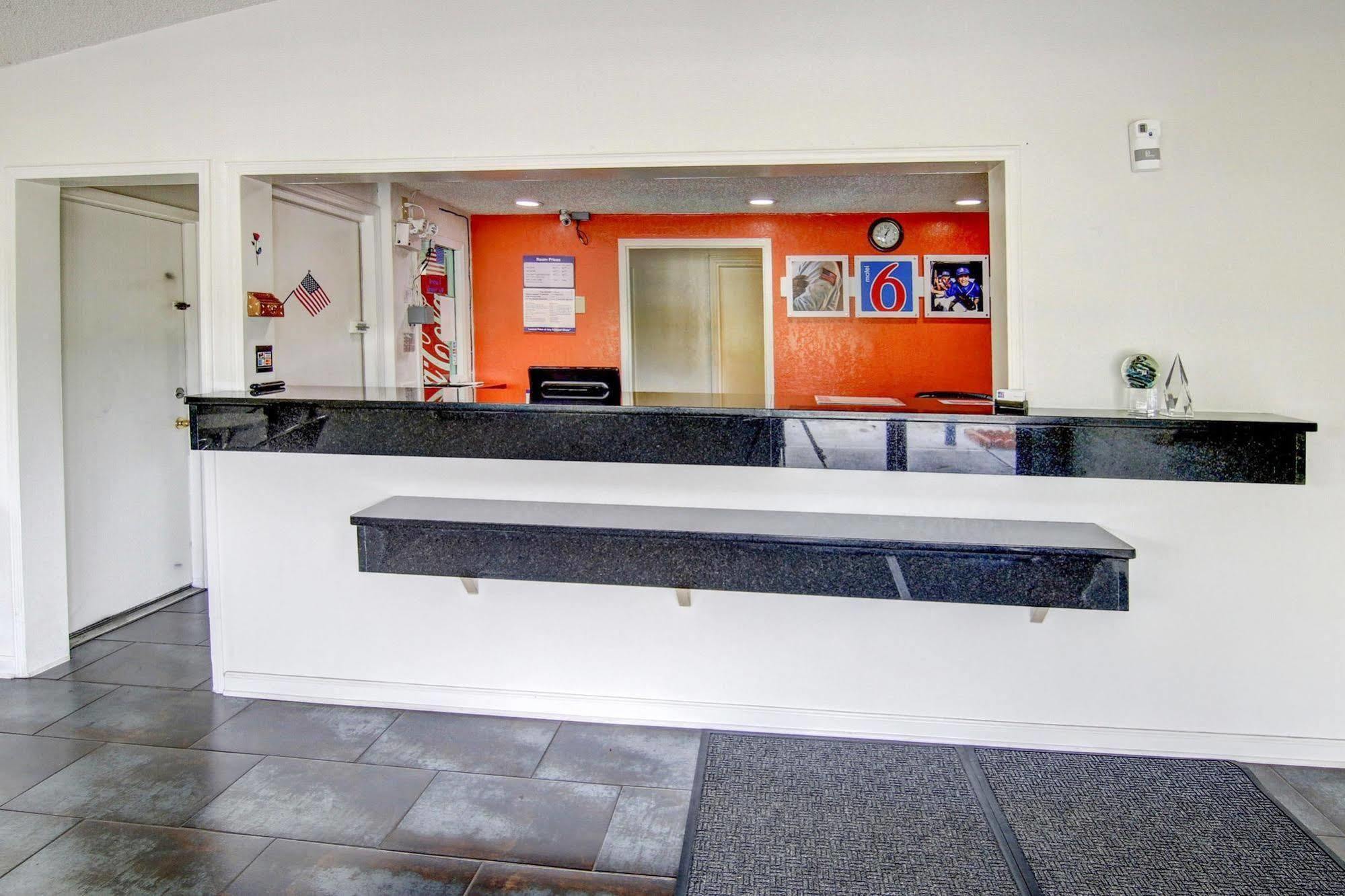 Motel 6-Union City, Ga - Atlanta Airport Экстерьер фото